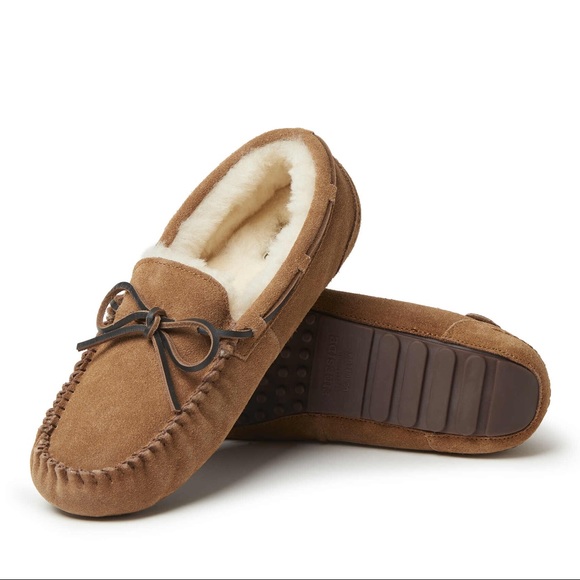 FIRESIDE MENSDEARFOAMS GENUINE SHEARLING MOCCASIN SLIPPERS SIZE 9 CHESTNUT NEW